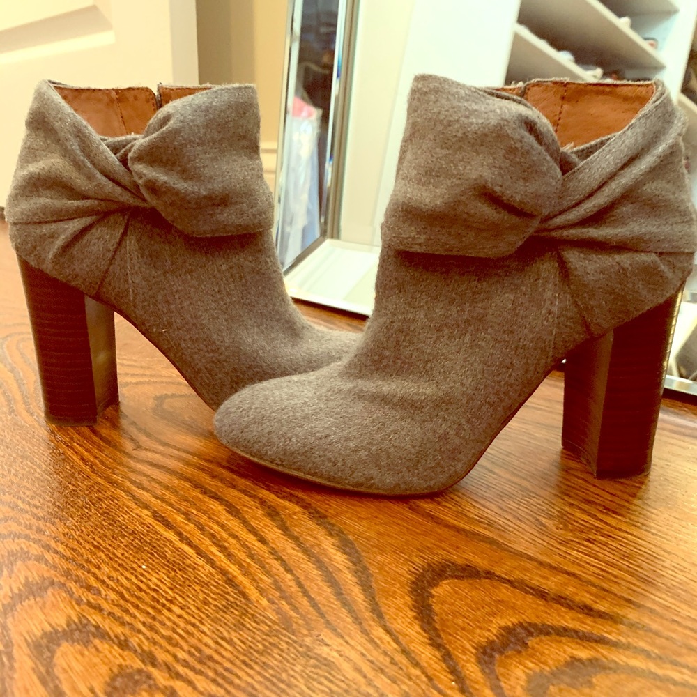 Gray wool boots